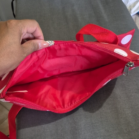 Minnie Mouse Red Polka Dot Cross Body Bag - Picture 2 of 4